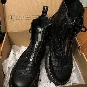 Dr. Martens (Sinclair)